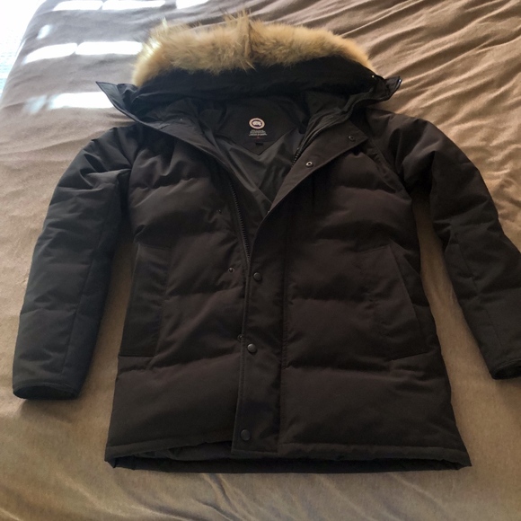 Canada Goose Jackets & Coats Canada Goose Carson Down Parka With